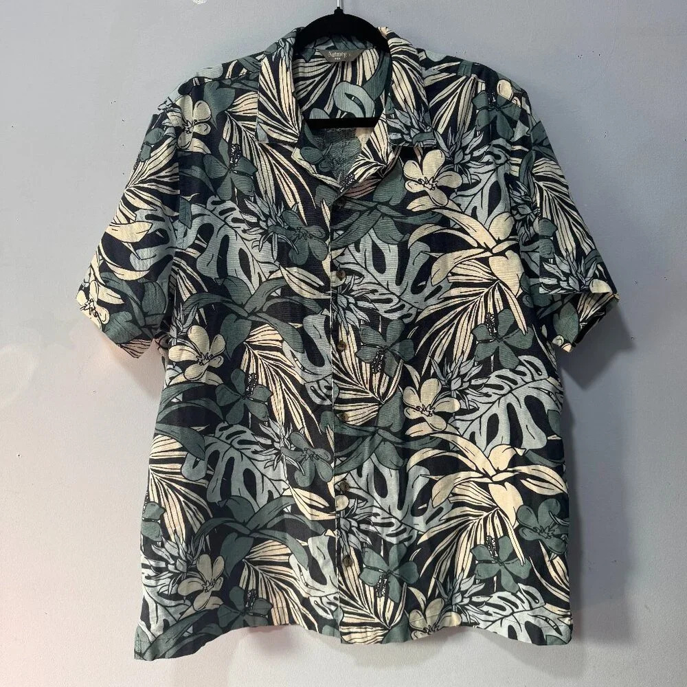 Nutmeg size XL button down linen blend hawaiian style shirt